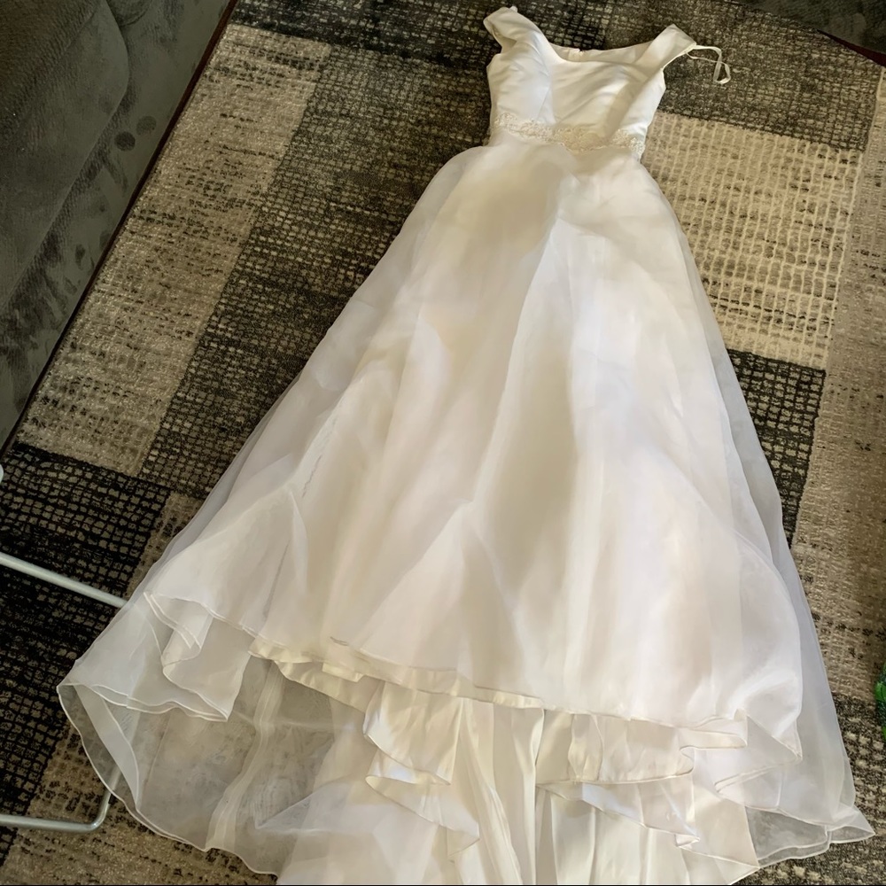 David bridal dress by Oleg Cassini